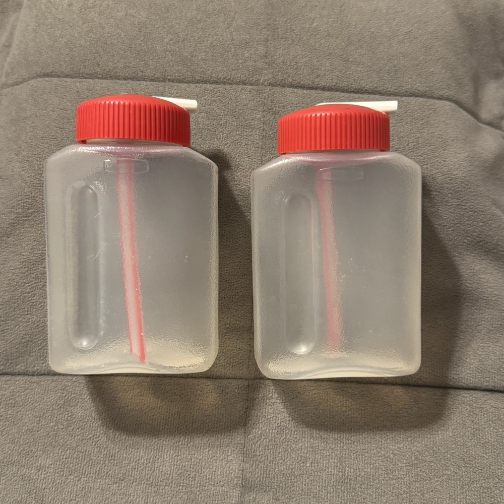 Vintage Rubbermaid Reusable Juice Box w/ Straw 8.5 oz each Lot of 2 Red